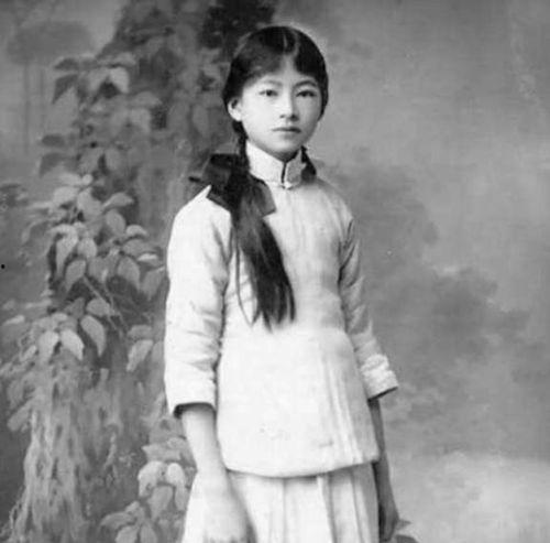 林徽因小时候照片,婉约才女初露锋芒